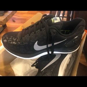 Women’s Nike shoes